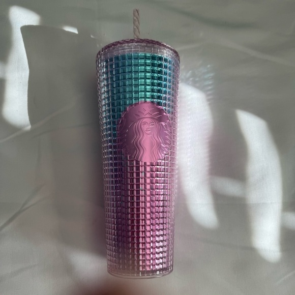 Starbucks Cup - Picture 2 of 4